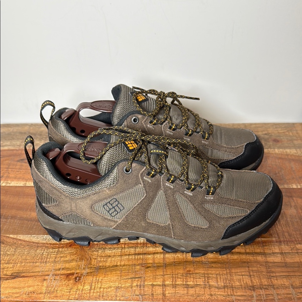 Columbia Brown and Black Hiking Trail Shoes Rugged Design, Men’s 8
